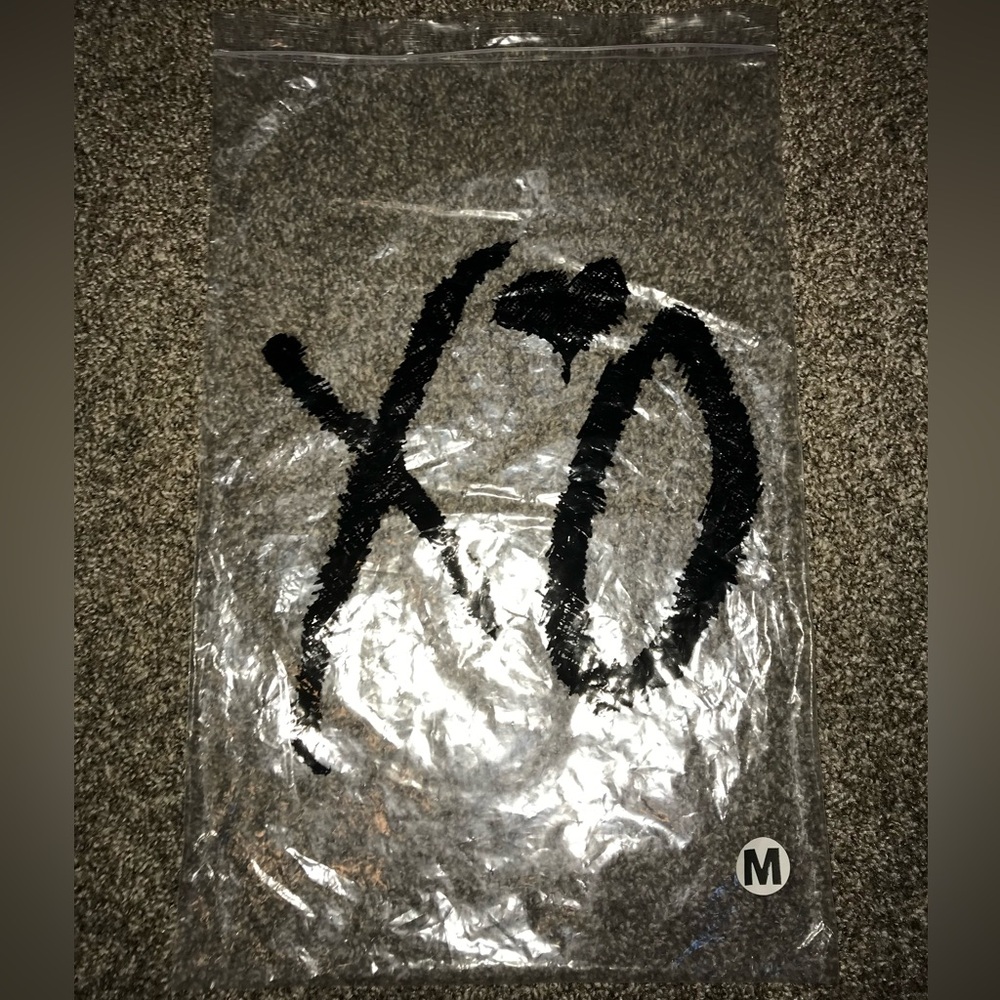 The Weeknd Asia Tour Longsleeve - Picture 6 of 6